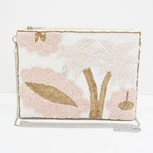 Pochette con perline a mano e motivo a palma: borsa da sera tropicale in stile boho con catena