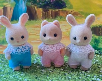 UK price shown includes postage with ONE cost at checkout NOT per item purchased Fleece rompers for standing baby