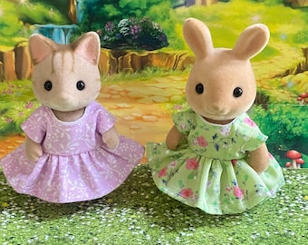 UK price shown includes postage with ONE cost at checkout NOT per item purchased Traditional style dress for adult figure many colours