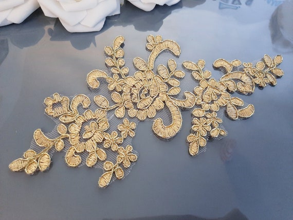 10 Pieces Gold Flower Appliques Gold Flower Embroidery Patch Gold Lace  Applique Sewing Fabric Craft Decoration Gold Lace Patch Embroidered  Appliques for Crafting Wedding Prom Dress Jeans Clothes