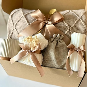 Self Care Gift Box, Blanket Gift Basket, Hygge Gift, Birthday Gift Set, Gift Box For Women, Mom Care Package For Her, Thank You Gift Idea Box 1