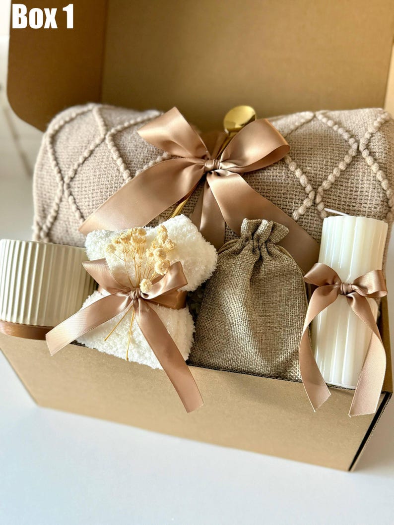 Self Care Gift Box, Blanket Gift Basket, Hygge Gift, Birthday Gift Set, Gift Box For Women, Mom Care Package For Her, Thank You Gift Idea Box 1
