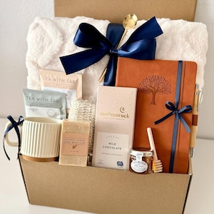 Self Care Gift Box, Blanket Gift Basket, Hygge Gift, Birthday Gift Set, Gift Box For Women, Mom Care Package For Her, Thank You Gift Idea Box 8