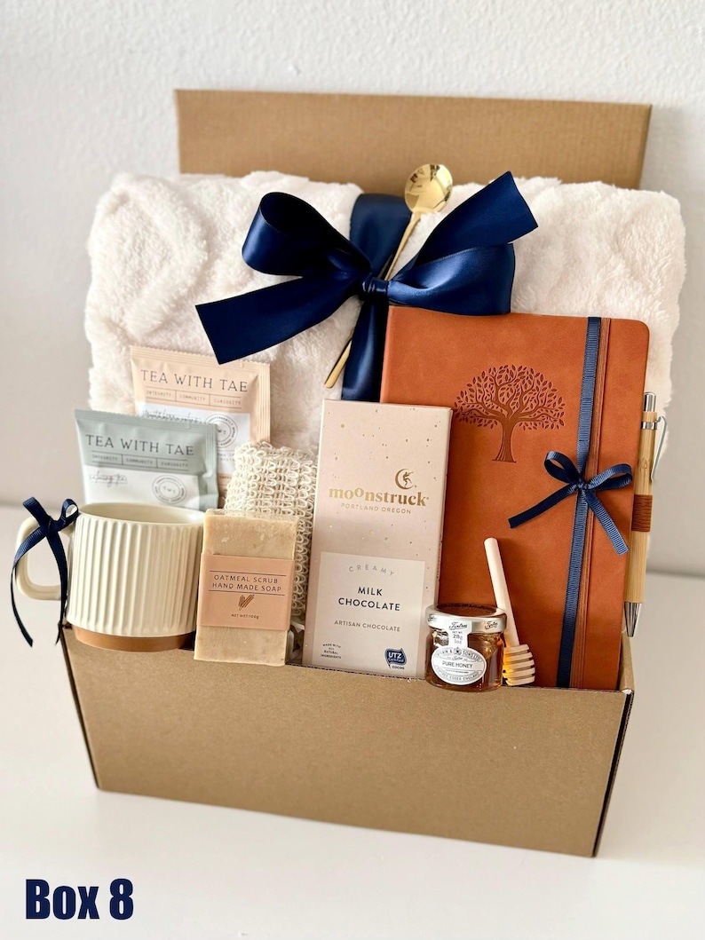 Self Care Gift Box, Blanket Gift Basket, Hygge Gift, Birthday Gift Set, Gift Box For Women, Mom Care Package For Her, Thank You Gift Idea Box 8