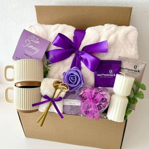 Self Care Gift Box, Blanket Gift Basket, Hygge Gift, Birthday Gift Set, Gift Box For Women, Mom Care Package For Her, Thank You Gift Idea Box 11