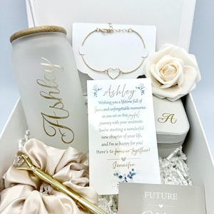 Bridal Gift Box, Bride to Be Gift Box, Personalized Bridal Gift Box, Bridal Shower Gift Box, Customized Engagement Gift Box, Future Mrs box
