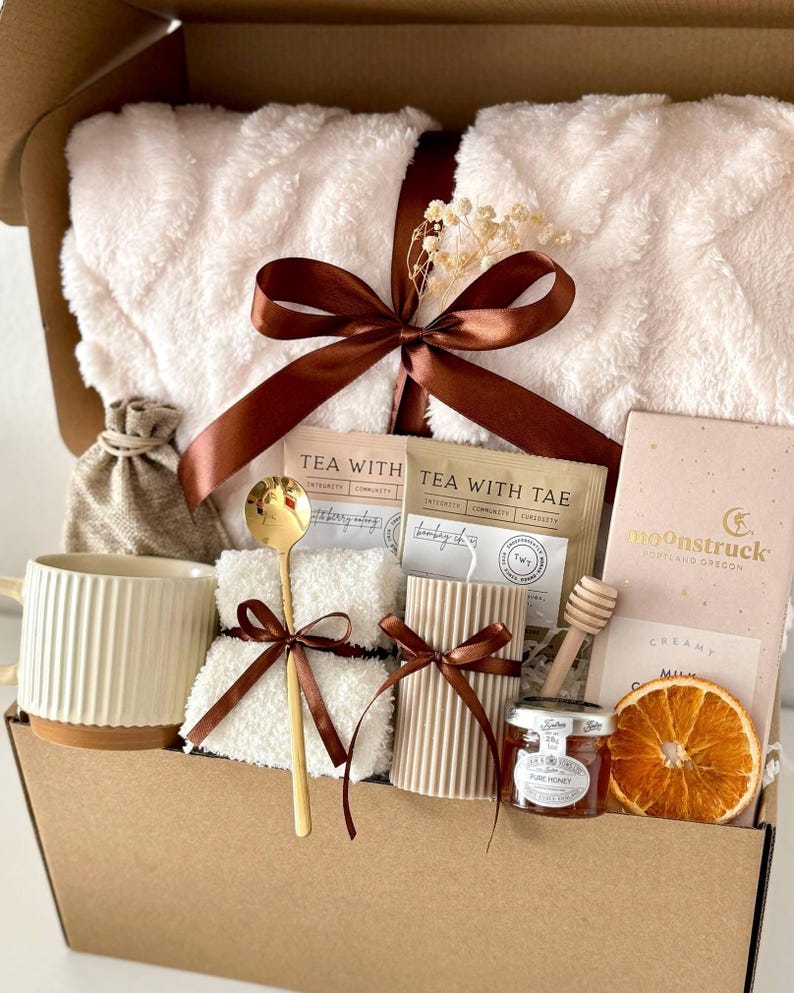 Self Care Gift Box, Blanket Gift Basket, Hygge Gift, Birthday Gift Set, Gift Box For Women, Mom Care Package For Her, Thank You Gift Idea image 1