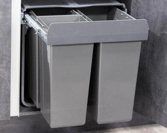 Contenitore per rifiuti e riciclaggio integrato estraibile grigio da 68 litri per mobile largo 600 mm, 1 scomparto da 34 litri + 2 scomparti da 17 litri, chiusura ammortizzata, montato sulla base