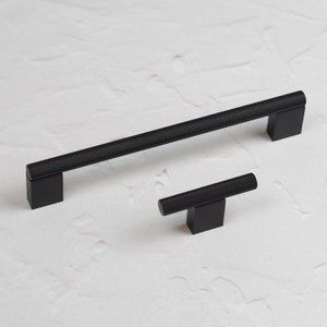 マットブラック ローレット キッチンキャビネット スクエア ボス ハンドル 160 mm マッチング ボス バー ノブ プル 寝室 バスルーム ドア 引き出し