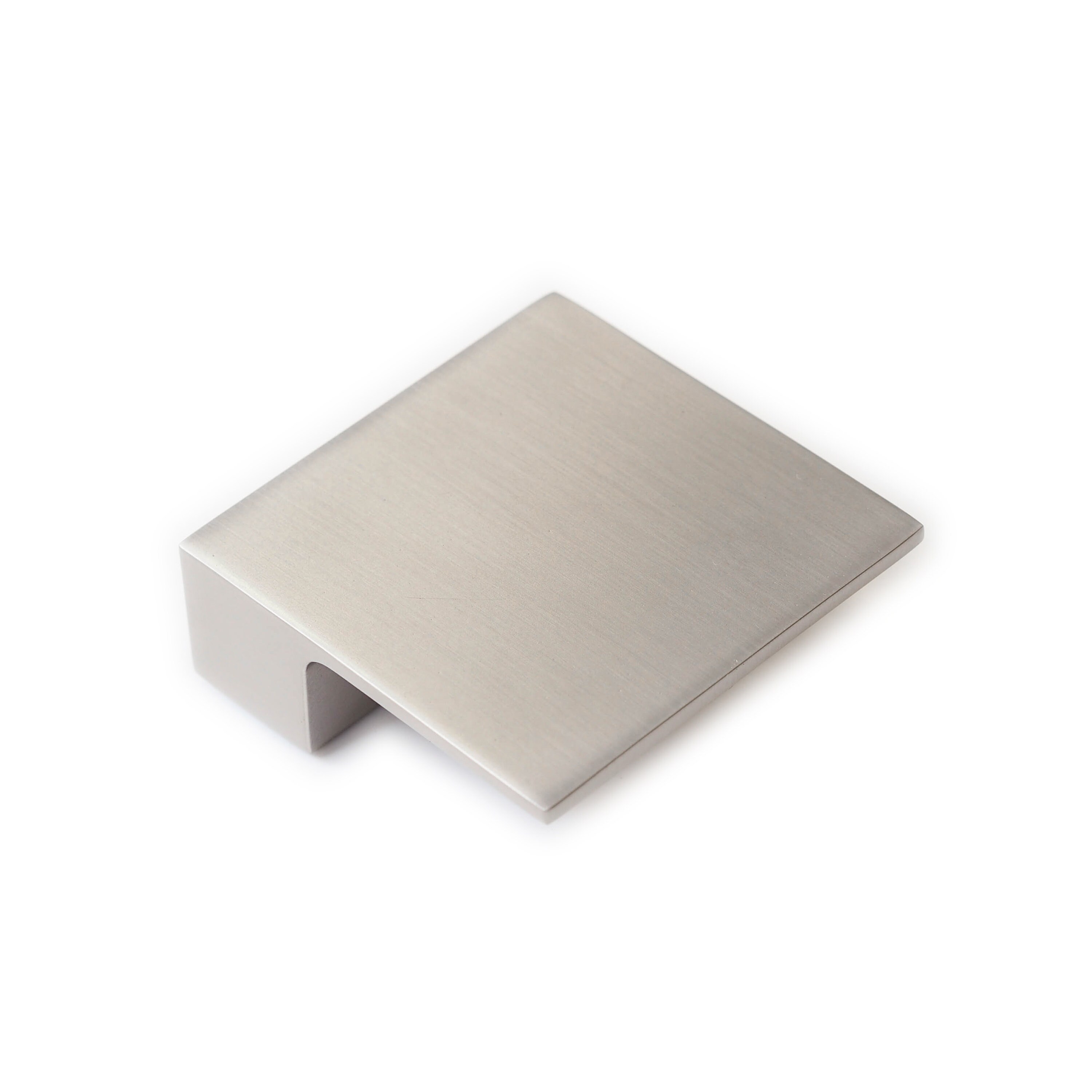 Poignée d'armoire nickel - France