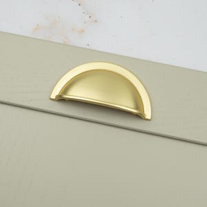 Brushed Brass Shaker Kitchen Cabinet Cup Handle Pull 64mm Door Drawer Furniture Pull Soft Gold Half Moon Gold Bedroom Bathroom Wardrobe