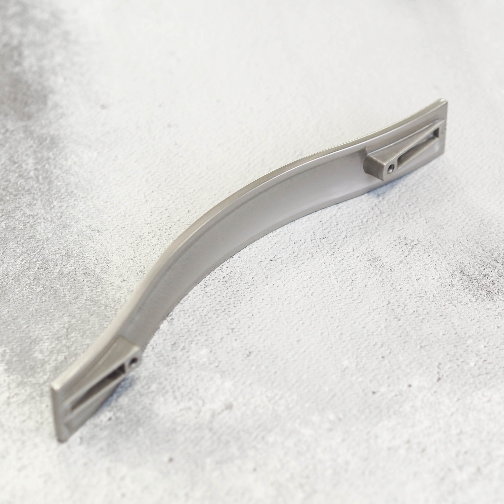 Handle & Home 160mm Brushed Nickel Kitchen Cabinet Handle - Pull For Drawers, Wardrobes, Doors