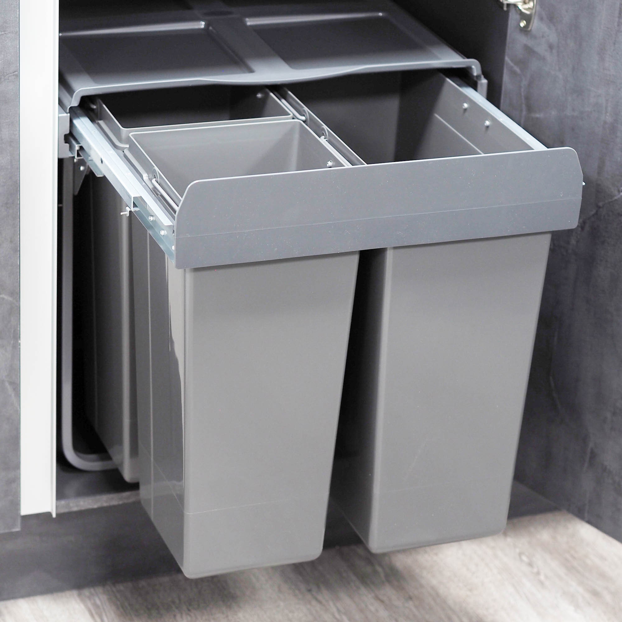 cubo de basura mueble cocina puerta extraible gris pedal