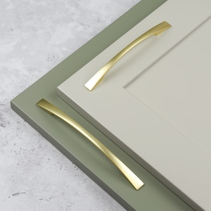 Brushed Brass Cabinet Handles 128mm 160mm Slim Bow Curved Kitchen Cupboard Door Drawer Pull Wardrobe Furniture Upcycle Satin Gold Hardware