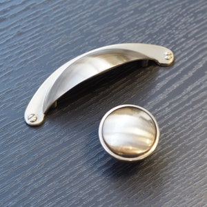 Brushed Nickel Shaker Kitchen Cabinet Cup Handle 64mm & Matching Round Knob Bathroom Cupboard Door Drawer Pull Wardrobe Furniture