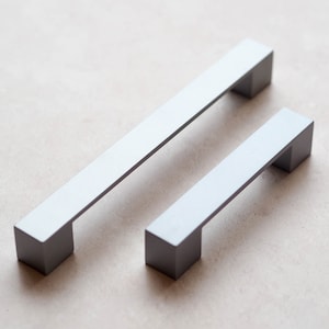 Matt Chrome Thick Squared Cabinet Chunky Handles 128mm & 224mm Cupboard Drawer Bedroom Bathroom Wardrobe Furniture Silver Grey