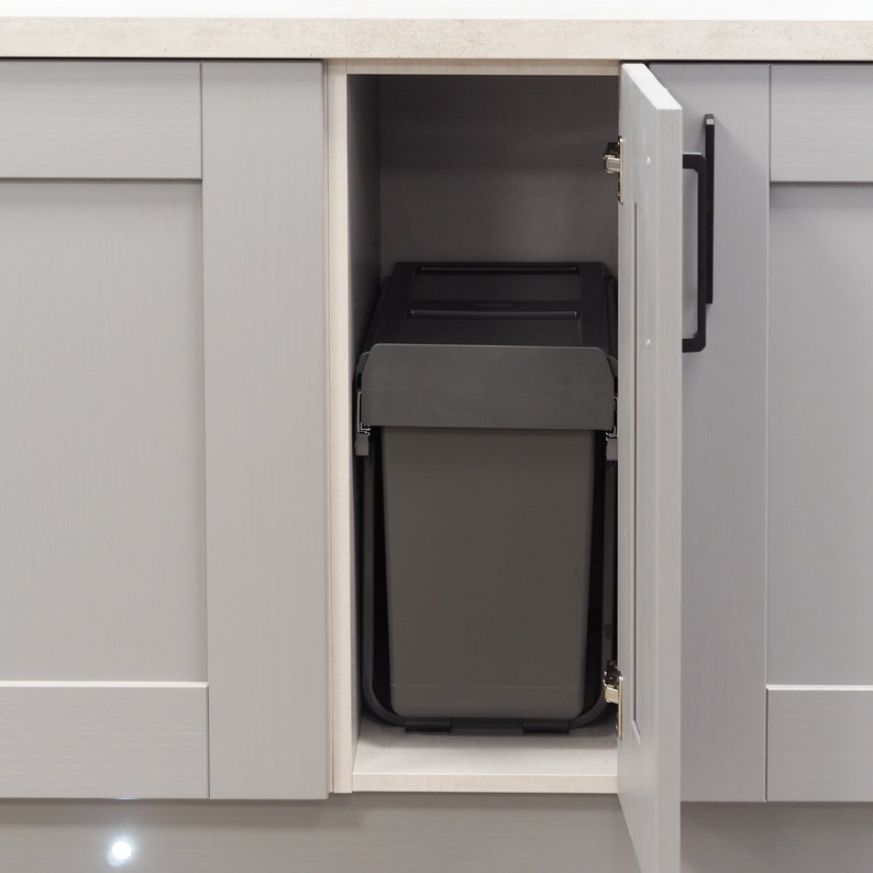 Integrated Under Counter 30L Pull Out Kitchen Waste Recycling Bin for 300mm Wide Cabinet 1 x 10 Litre & 1 x 20 Litre Base Mounted image 3