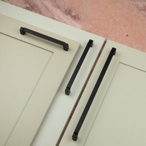 Matt Black Kitchen Cabinet Square D-Bar Handles 160mm 192mm 320mm Long Bathroom Cupboard Door Drawer Pull Wardrobe Dresser Furniture