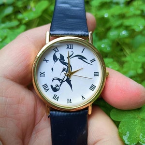 Reloj de caballo, Impresión/Gráfico NO Anglicanum, Reloj unisex, Reloj de metal, Regalo personalizado para cumpleaños, aniversario y festival