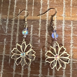 Flower Earrings Gold Flower Jewelry Golden Flower Beaded Earring Purple and Gold Beads Iridescent Bead Sparkly Flower Earring