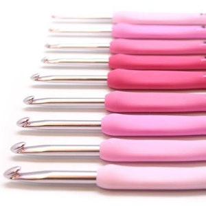 Tulip Etimo Rose Crochet Hook, pink tulip, Tulip Etimo Rose Pink Soft Grip Crochet hook, Ergonomic Cushion hook, crochet hook