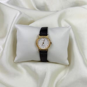 Mystery Vintage Leather Strap Watch, Bookish 90s Aesthetic Gift for Her, Working Retro Timepiece, Academia Jewelry Surprise image 4