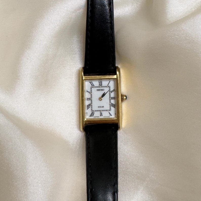 Mystery Vintage Leather Strap Watch, Bookish 90s Aesthetic Gift for Her, Working Retro Timepiece, Academia Jewelry Surprise image 7
