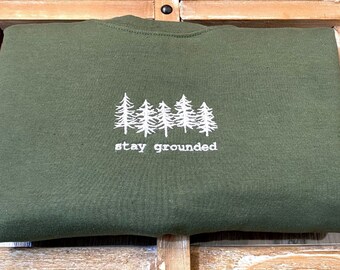 Embroidered Nature Sweatshirt Adventure Crewneck Travel Shirt Forest Trees Crew Neck Sweatshirt Gift for Nature Lover Vintage 90s Sweater