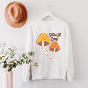 Retro Mushroom Sweatshirt Take it Easy 70s Clothing Women Hippie Clothes Hippie Sweatshirt Groovy 60s 70s Vintage Sweatshirt Retro Sweaters