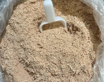 Pine wood sawdust