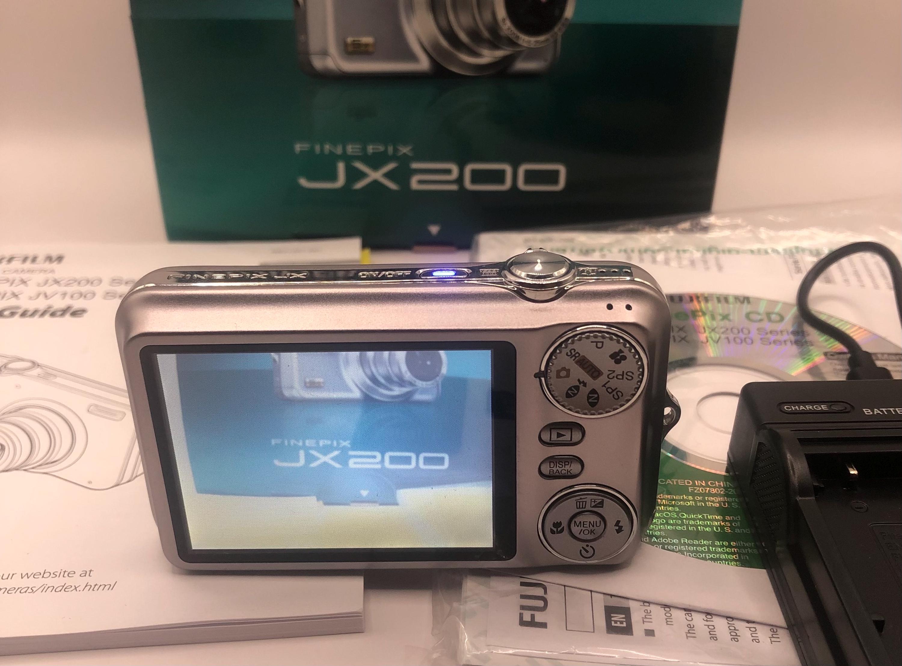 FUJIFILM Finepix JX200 デジカメ 富士フイルム、HD動画対応のエントリーモデル2機種 - デジカメ Watch Watch