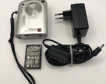 【付属品揃い】FUJIFILM FINEPIX Z3 Fujifilm Finepix Z3 - Y2k Digicam CCD - 5 Mp - Charger
