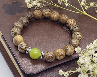 Wooden bead bracelet with peridot gemstone beads•Natural stone bead bracelet•Energy bracelet•Soul jewelry•Valentine's Day gift