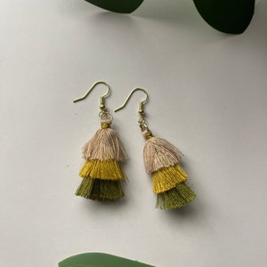 Neutral Short Tassel Fringe Earrings