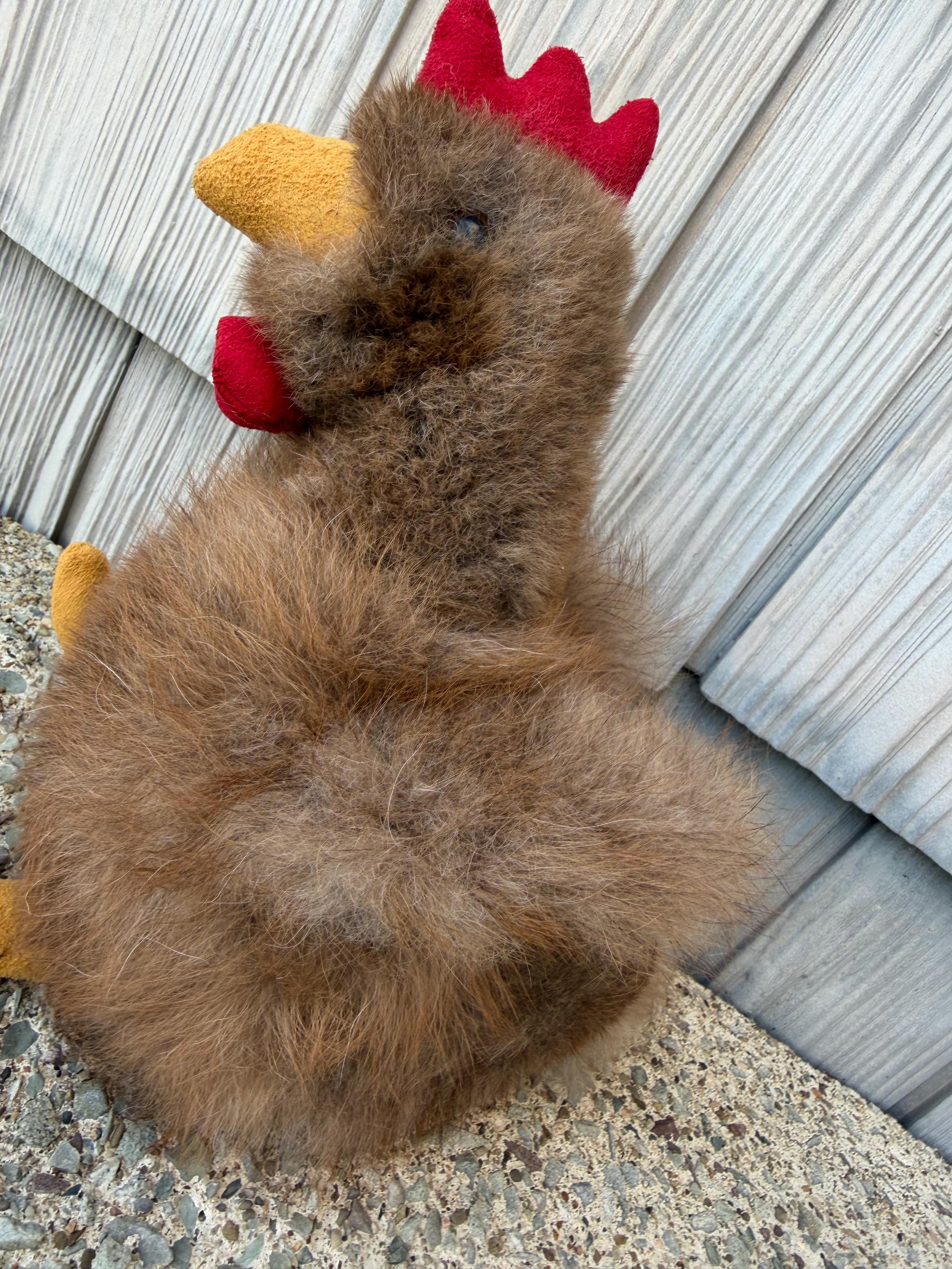 新品　アルパカ ニワトリ　ハンドメイド　一点もの　ペルー　手作り　人気　ふわふわ アルパカファーのニワトリぬいぐるみ、ファームハウス風インテリア