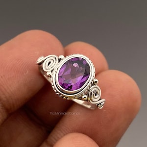 Natural Amethyst Ring | 925 Sterling Silver Ring | Handmade Women Jewellery | Oval Cut Amethyst Ring | Hammered Silver Ring | Gift For Her