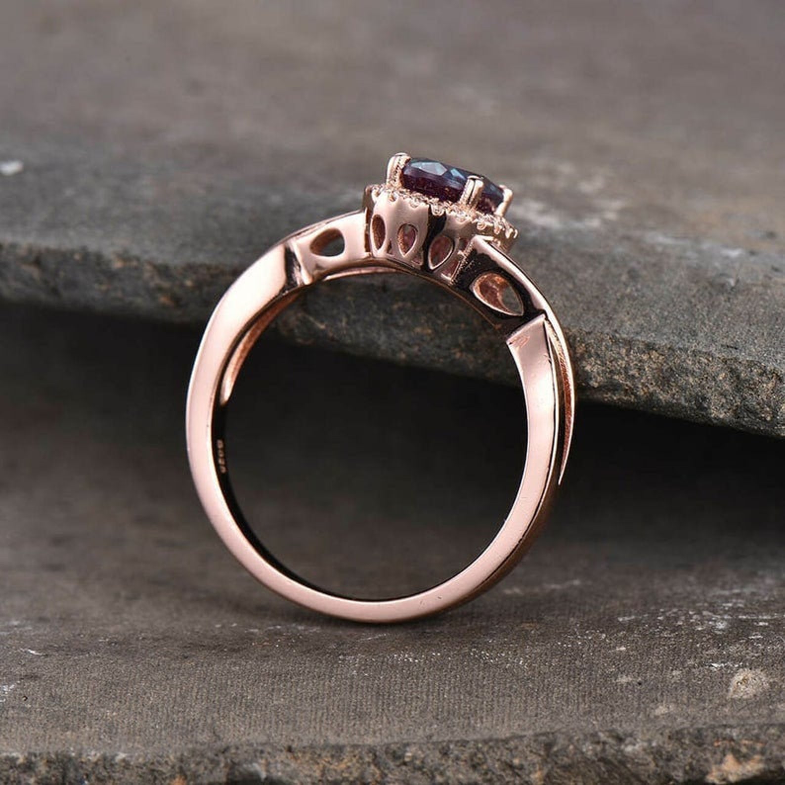 A Vintage Alexandrite ring 100 Natural Alexandrite ring Etsy