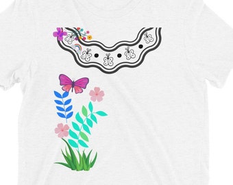 Mirabel från Encanto Unisex Tri Blend T-shirt; Bekväm Disney-skjorta; Semesterkläder; Disney-löpardräkt