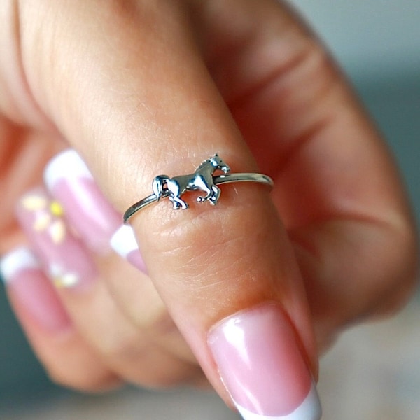 Horse Ring, Sterling Silver Horse Ring, Dainty Horse Ring, Minimalist Horse Ring