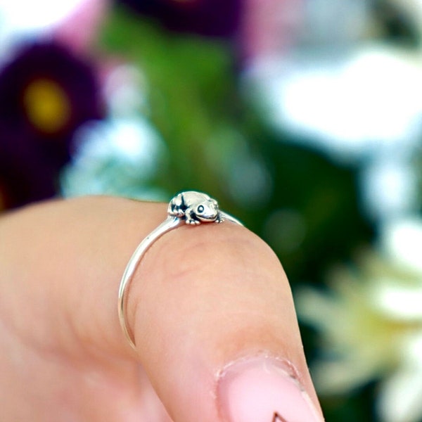 Frog ring, Sterling Silver Dainty Frog Ring, Animal ring, Frog Jewelry, Frog prince, Dainty silver rings