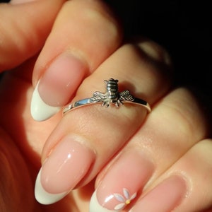 Dainty Bee Ring, Sterling Silver Honey Bee Ring, Small Queen Bee Ring, Delicate Bee Jewelry