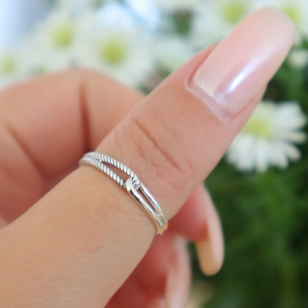 Sterling silver Delicate Minimal Ring, 925 silver, pinkie ring, stacking rings, Gift for her, minimalist rings, tiny ring, midi rings