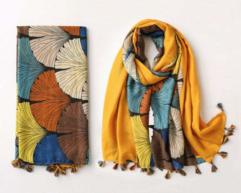 Autumn Special Lightweight Soft Scarves, Botanical Leaves Bohemian Neck Scarf, Golden Yellow Gift Fashion Shawl long Scarf Wrap for Women 