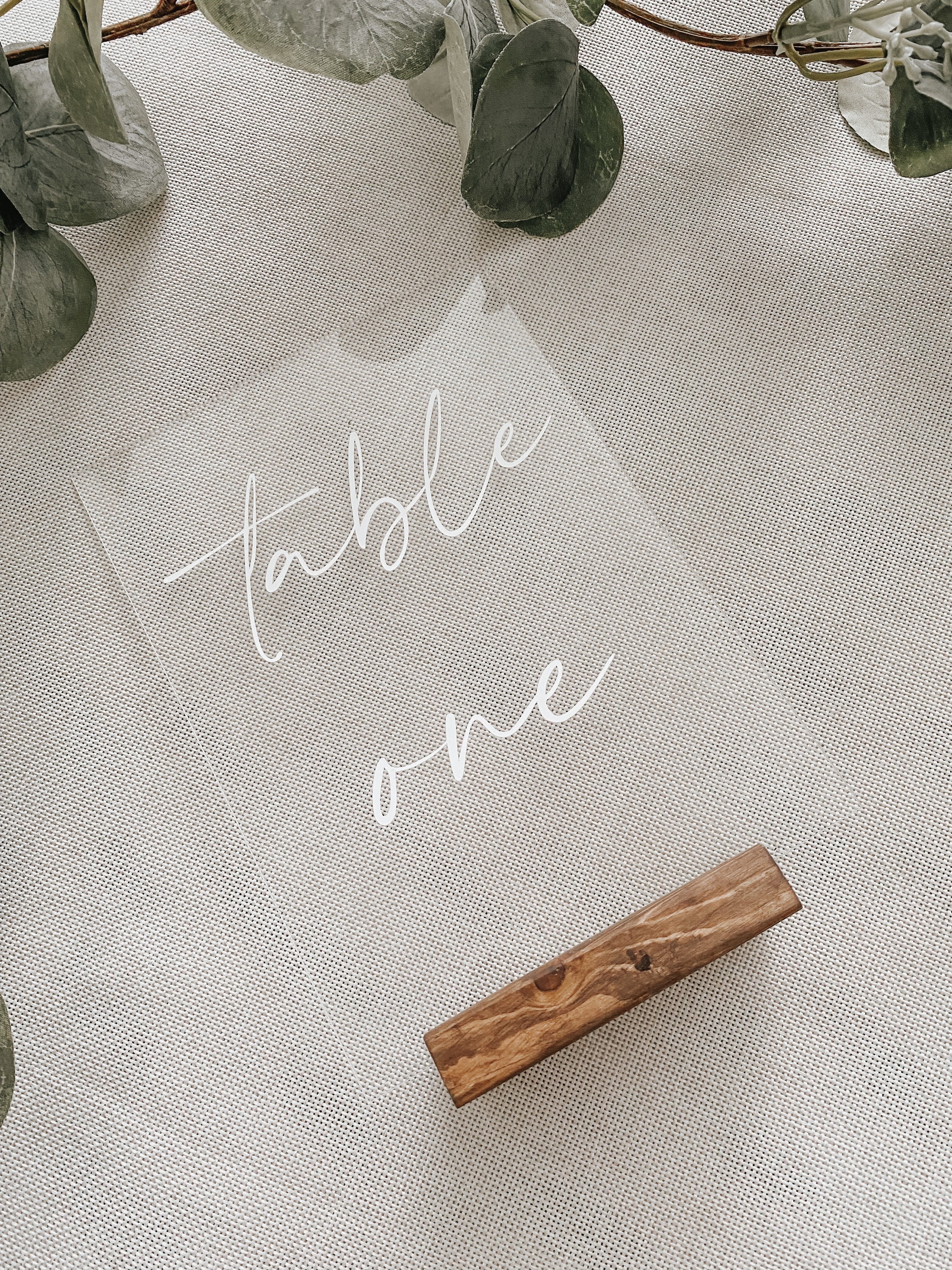 wedding table numbers, acrylic table numbers, wedding table decor, wedding table plan, table number, table number holder, seating plan chart