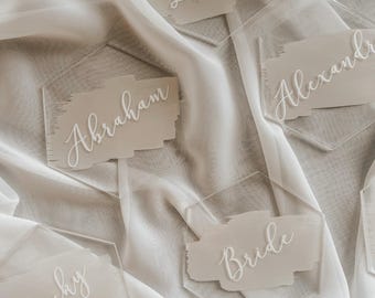 acrylic hexagon wedding name place cards, wedding name cards, guest table seating chart, hexagon unique placecards, wedding table decor