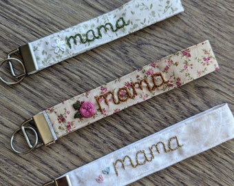 Pulsera para mamá bordada a mano, corazones personalizados, cordón para mamá, regalo para el Día de la Madre