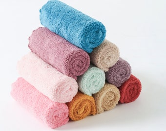 20 Pack Super Soft and Absorbent Multipurpose Microfiber Cloth Home Cleaning Rag. Reusable Washcloth, Face Cloth, Dish Cloth. 25x25cm Size