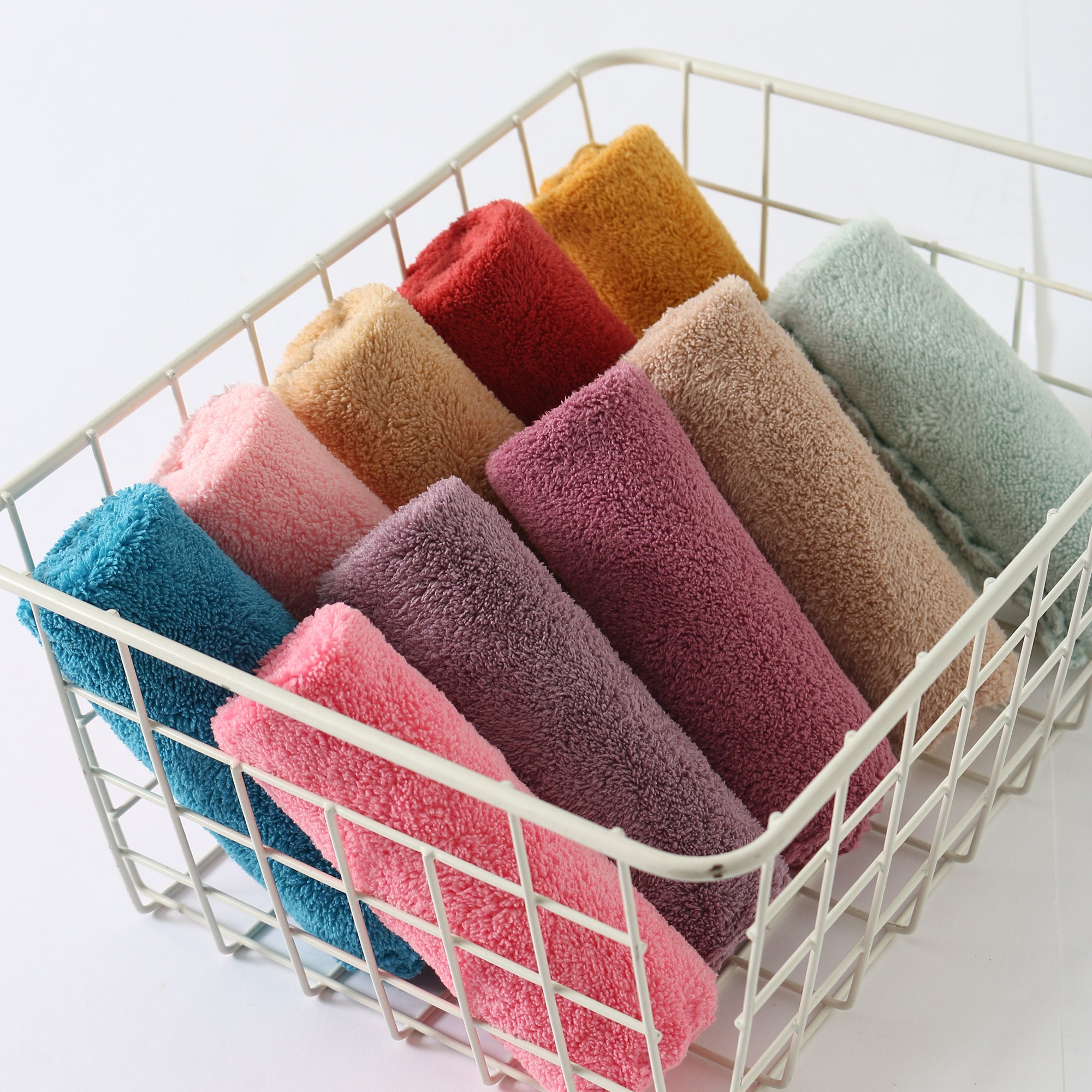 7 PCS Soft and Absorbent Paper Towel Replacement, Microfiber Cleaning Cloth  Face Cloth Hand Towel. Gift Idea for Friends and Mom. 25x25 CM 