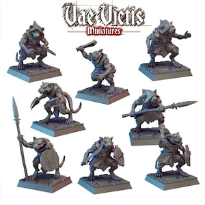 Könnte beinhalten: Eine Sammlung von Miniaturfiguren, die rattenartige Kreaturen in verschiedenen Kampfposen darstellen, jeweils auf einem quadratischen Sockel stehend. Die Figuren sind mit Waffen wie Schwertern, Speeren und Keulen ausgestattet. Der Text "Vae Victis Miniatures" ist oben zu sehen.