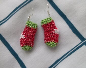Handmade Gehäkelte Weihnachtsstrumpf Ohrringe: Festlicher Urlaub Schmuck